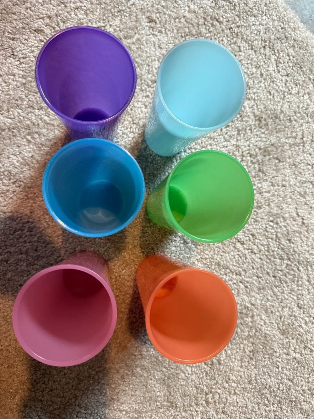 Tupperware Set of 6 Colorful Plastic Tumblers